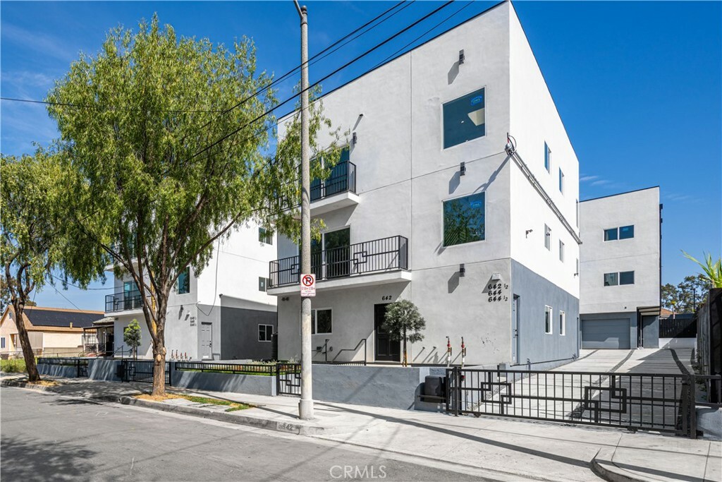 Property Photo: 642 N Boyle CA 90033