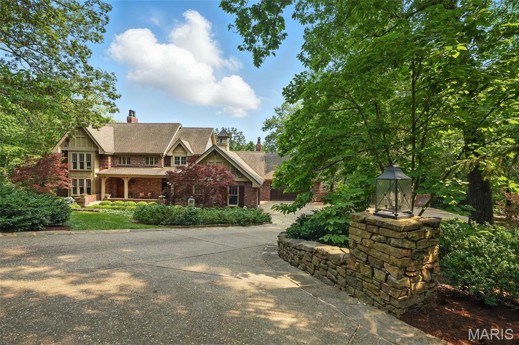 Property Photo: 311 Larimore Valley Drive MO 63005