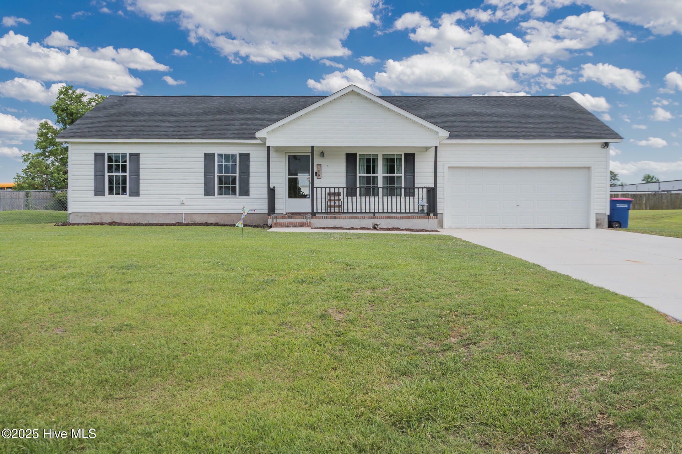 Property Photo: 108 Clint Mills Road NC 28555