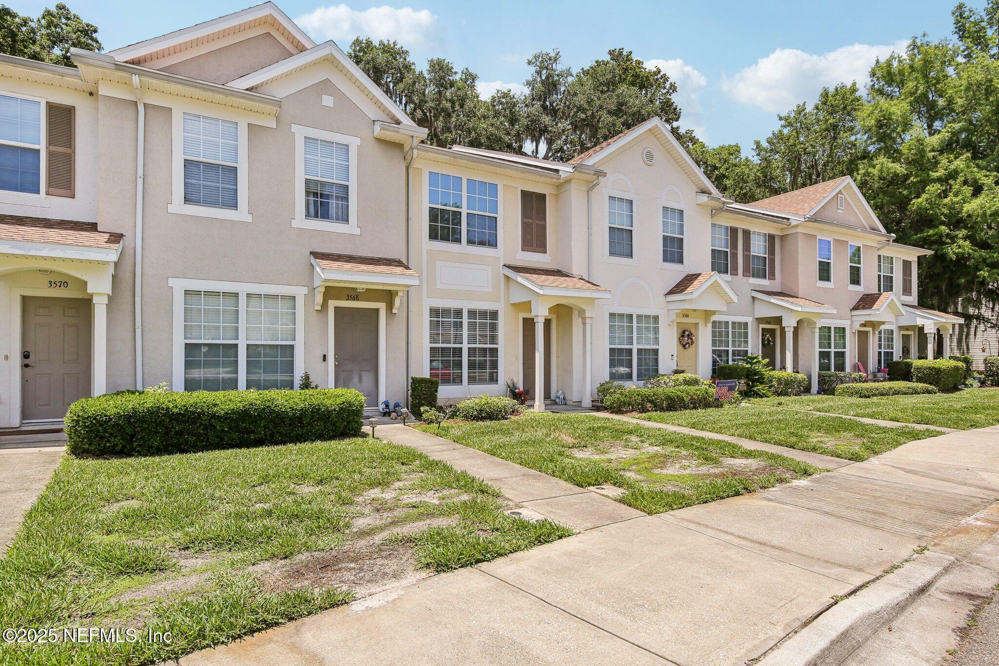 Property Photo: 3566 Twisted Tree Lane FL 32216