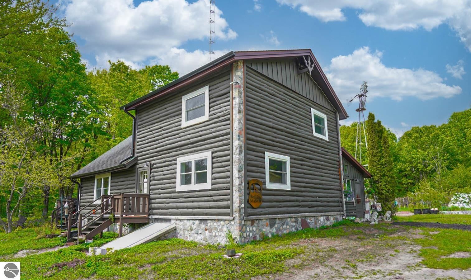 Property Photo: 17083 Milnichol Road MI 49683