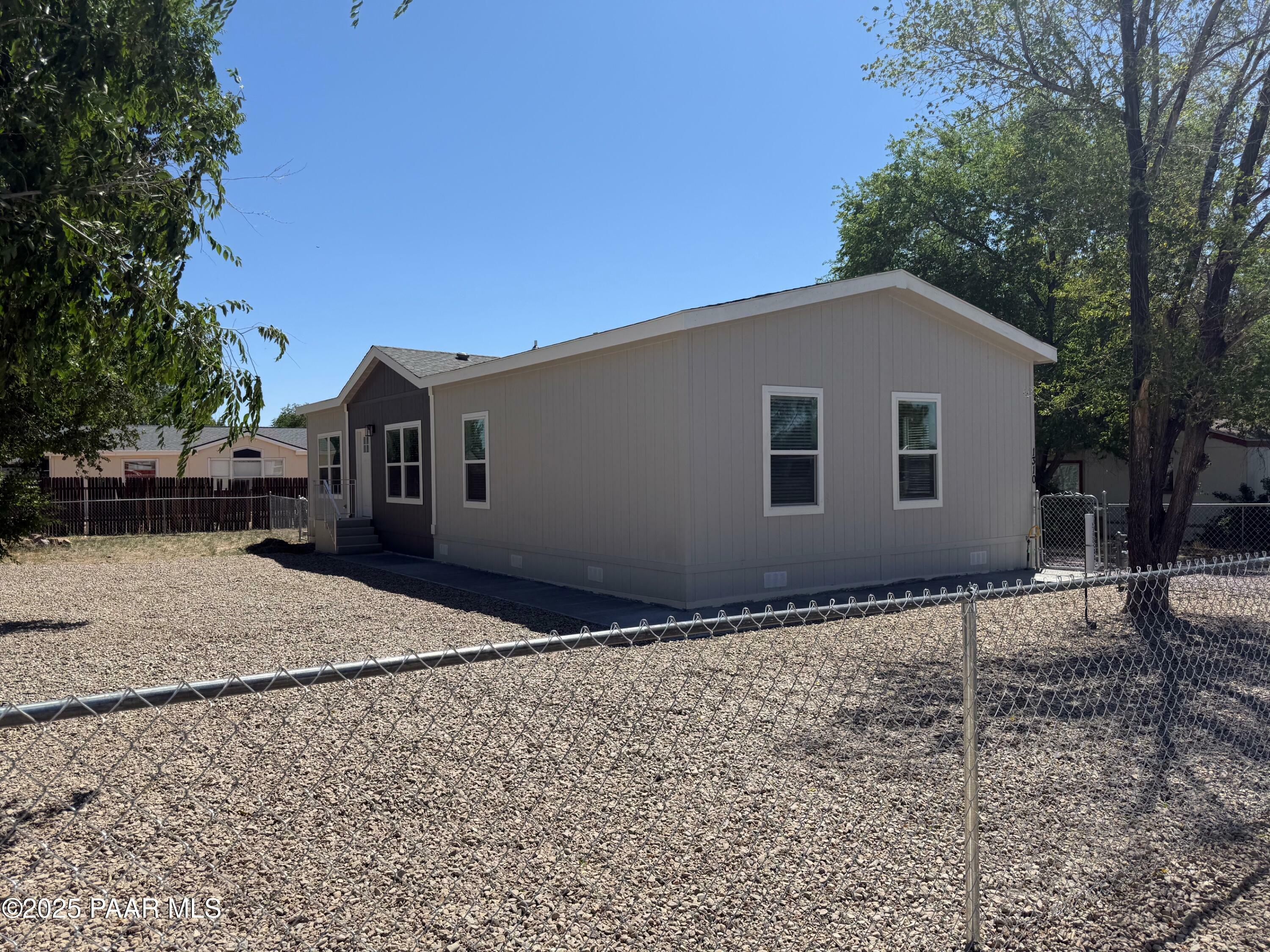 Property Photo: 1310 Tumbleweed Drive AZ 86323