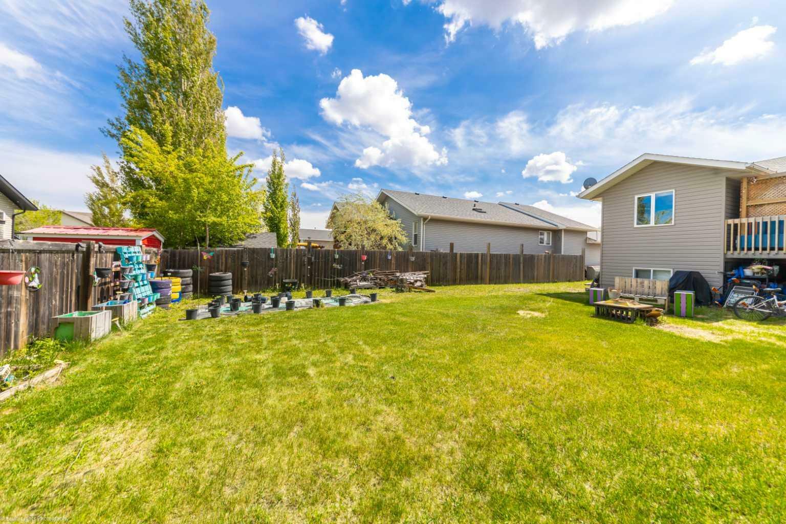 Property Photo: 4400B 32 Street SK S9V 1S5