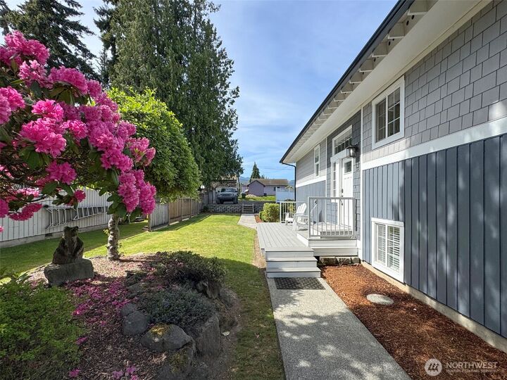 Property Photo:  1538 W 12th Street  WA 98363 