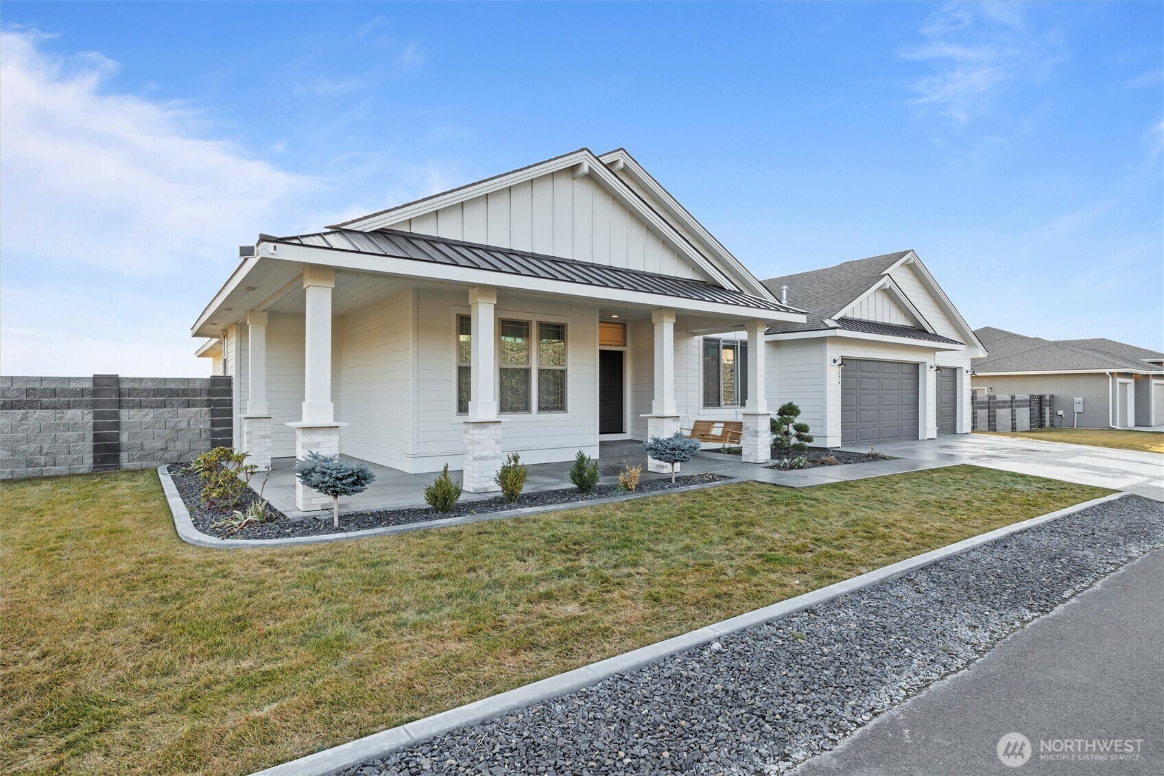 Property Photo: 7374 W 22nd Place WA 99338