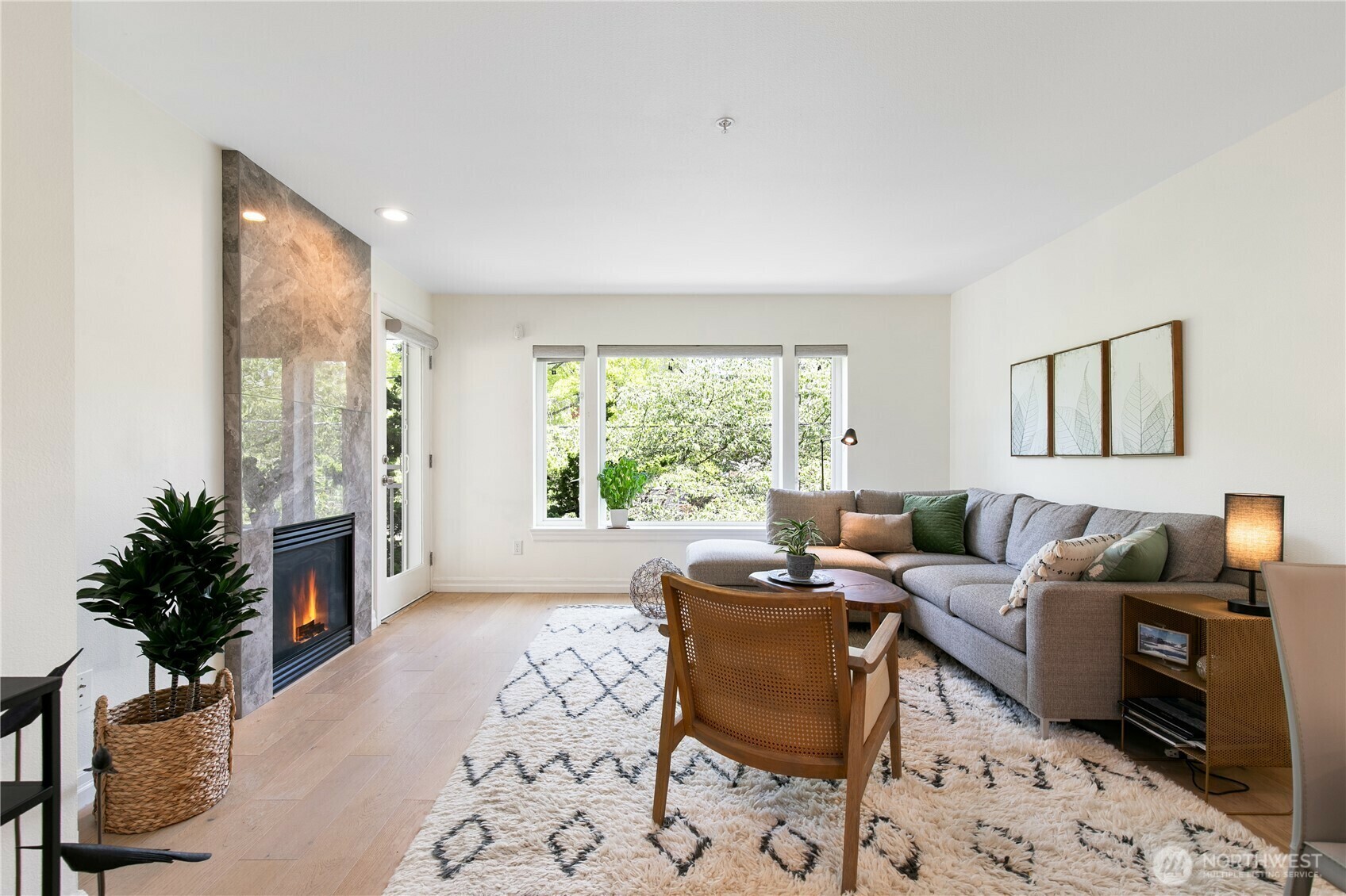 215  20th Avenue E 203  Seattle WA 98112 photo