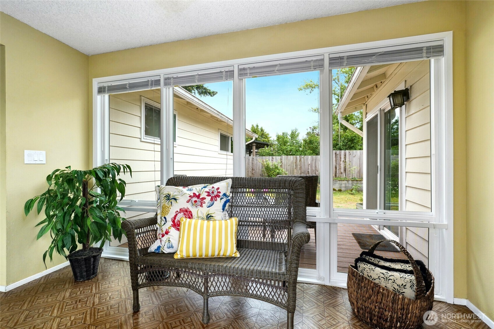 Property Photo: 13255 SE 161st Place WA 98058