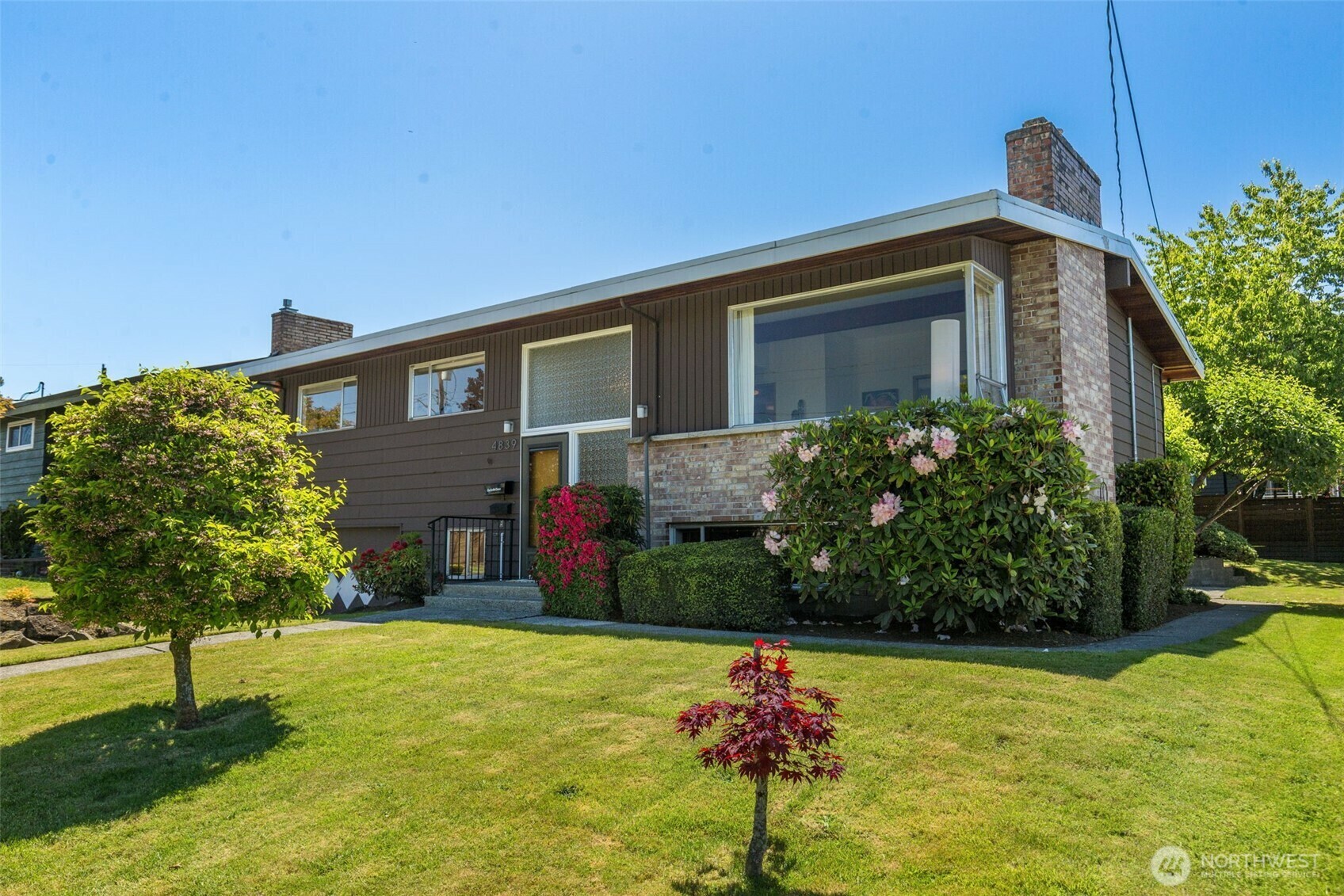 4839 S Mead Street  Seattle WA 98118 photo