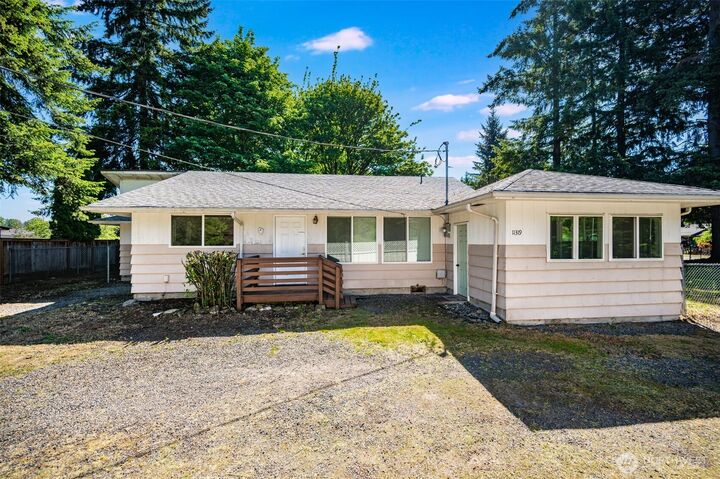 Property Photo:  11319  86th Avenue E  WA 98373 