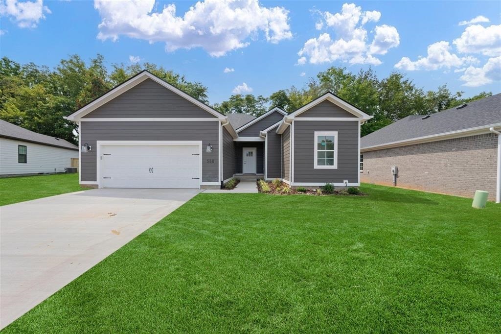 Property Photo: 560 Pleasant Meadow Circle KY 42101