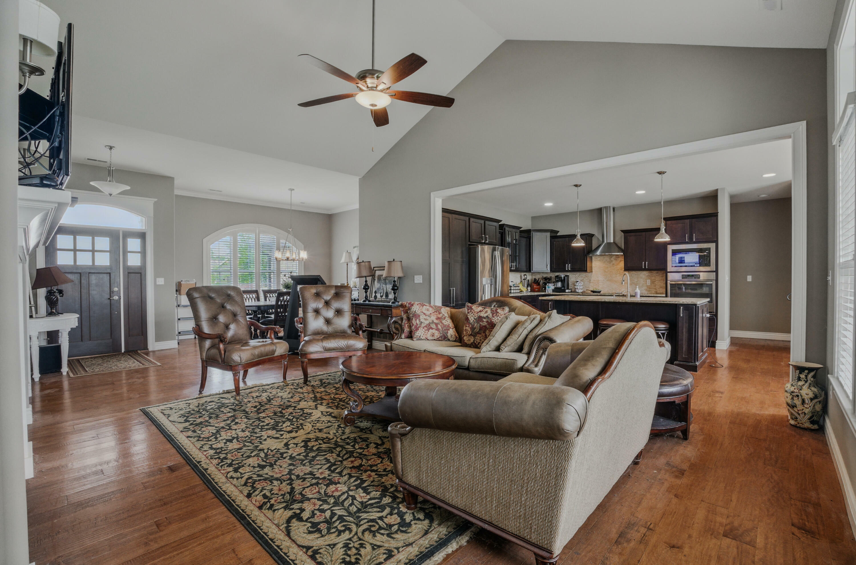 Property Photo: 1914 Lasso Circle MO 65201