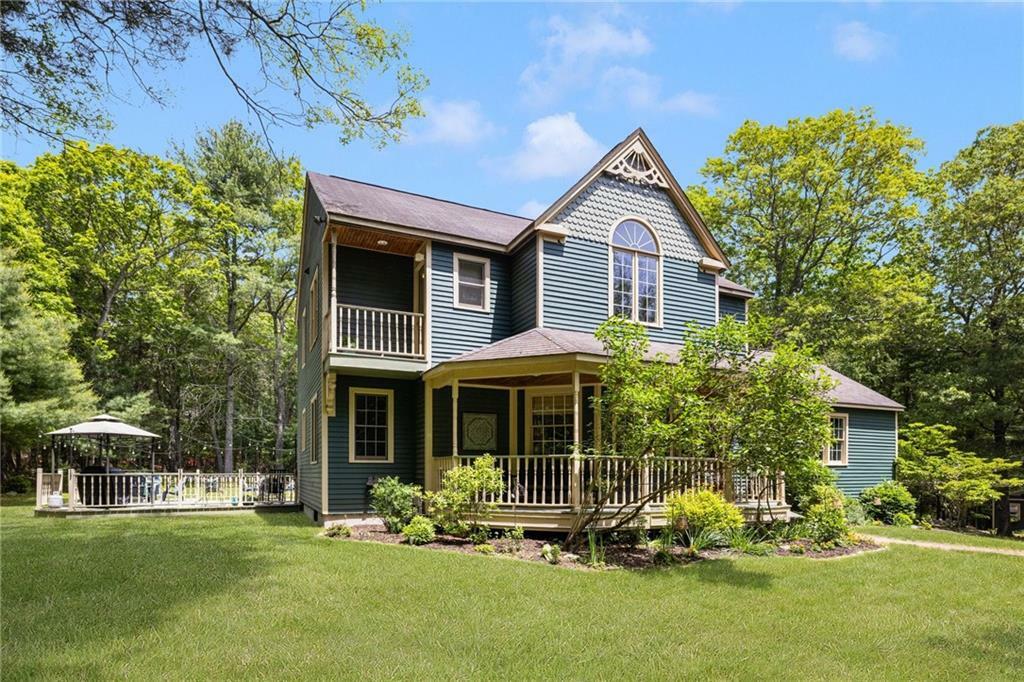 Property Photo:  17 Chappell Place Lane  RI 02822 