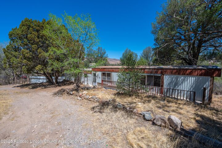 Property Photo:  328 Utah Lane Lane  NM 88346 