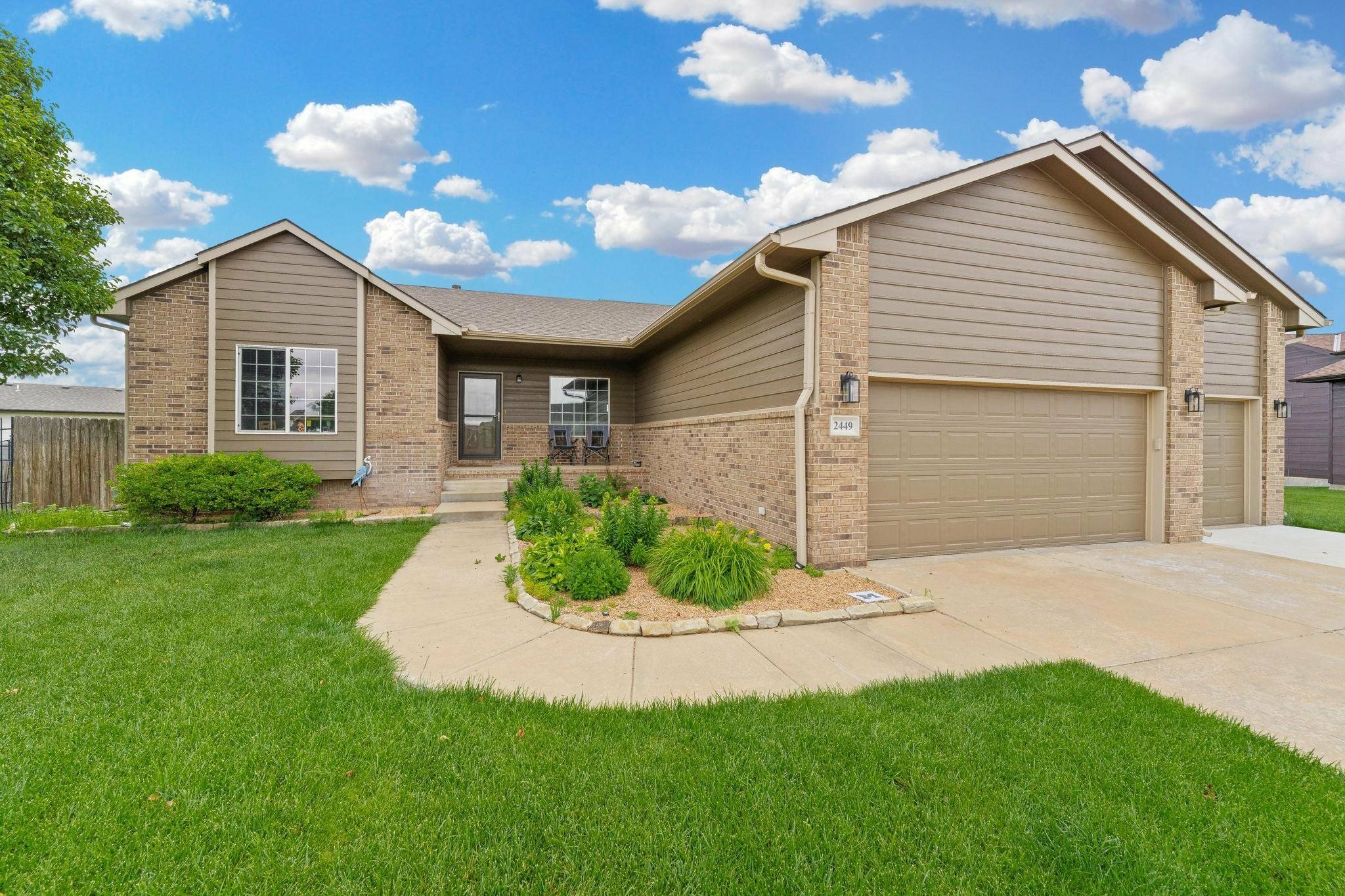 Property Photo: 2449 E Dory Ct KS 67052