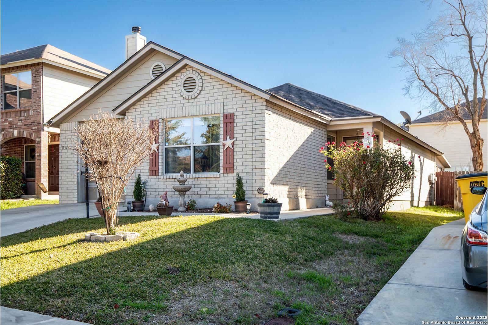 Property Photo: 11327 Victory Cavern TX 78254