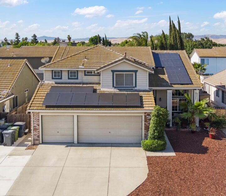 Property Photo:  2090 Iroula Way  CA 95377 