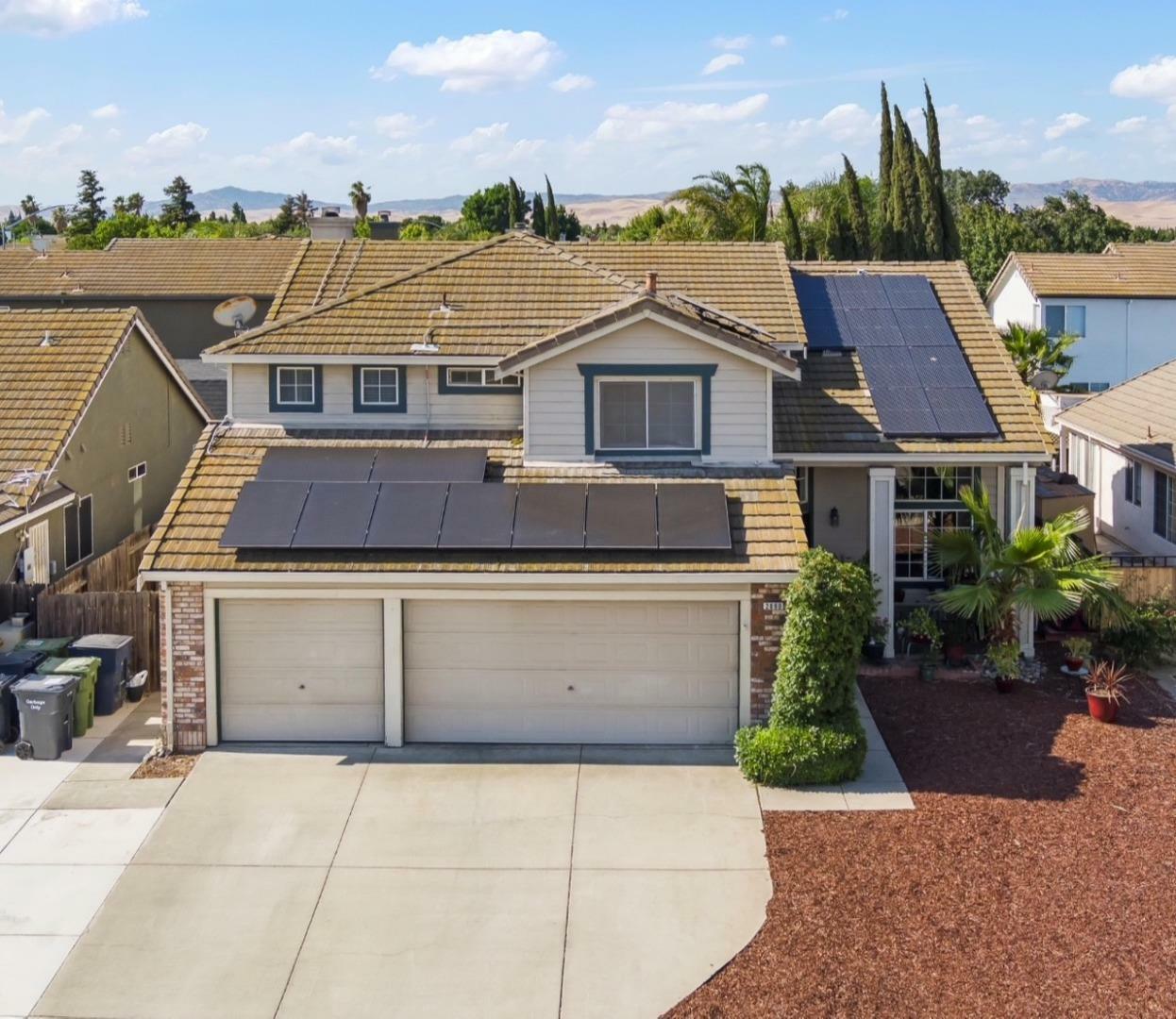 Property Photo: 2090 Iroula Way CA 95377