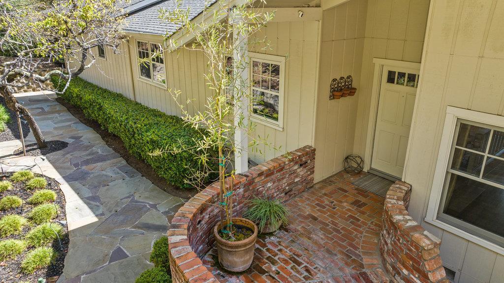 Property Photo: 455 Calle Del Sol CA 95003