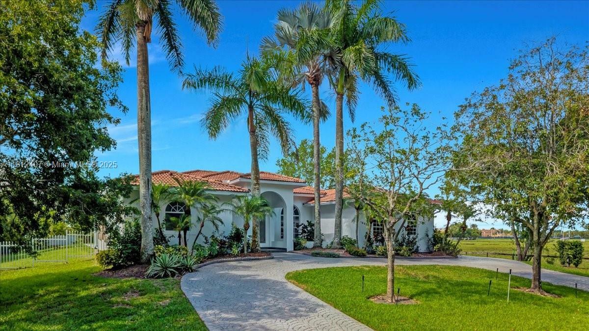 Property Photo: 16650 SW 67th Pl FL 33331