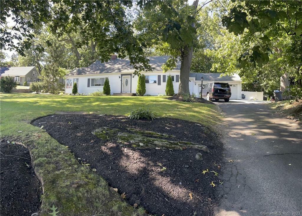 Property Photo: 665 West Main Street CT 06516