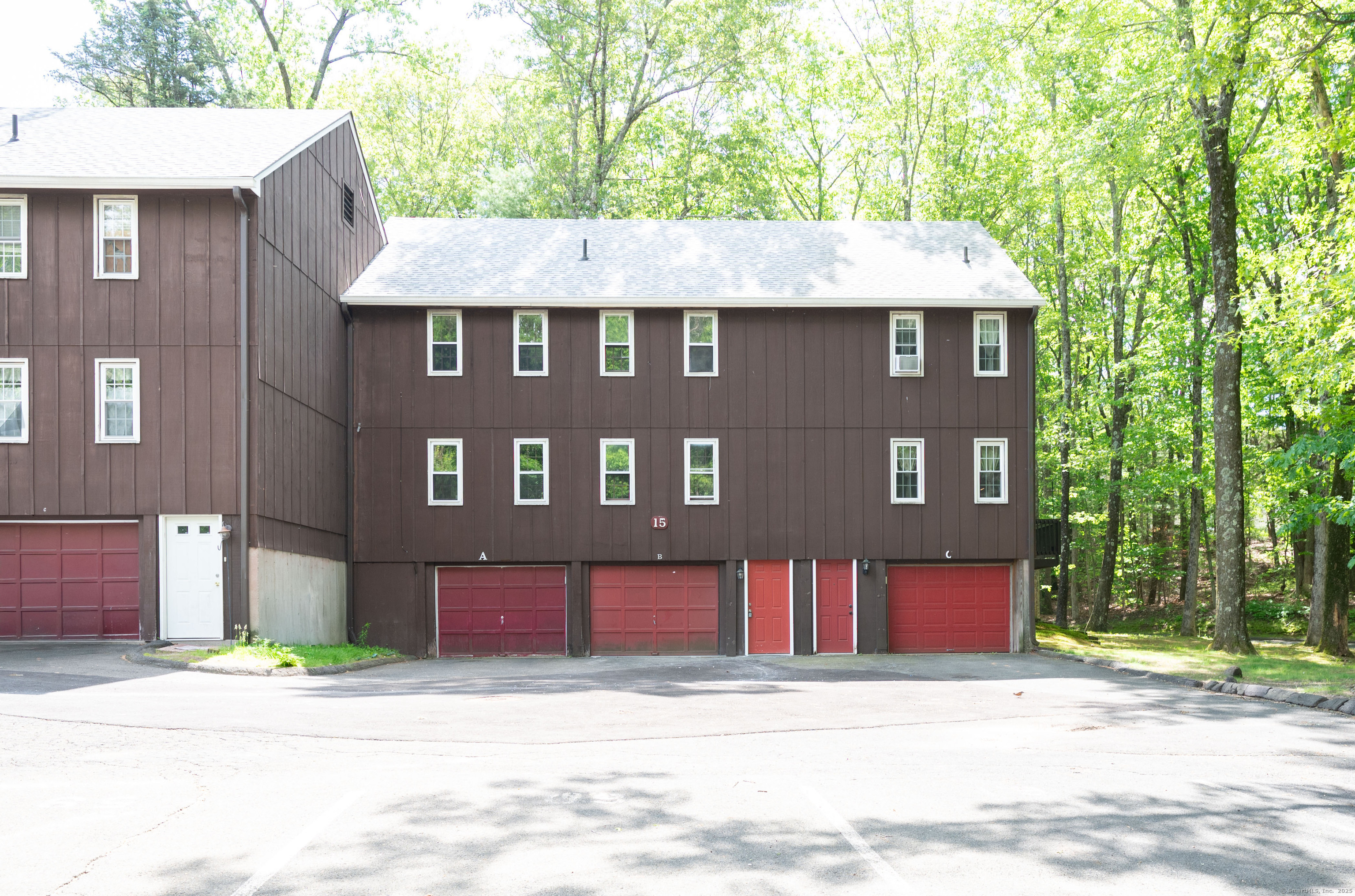 Property Photo: 239 Old Farms Road Apt 15B CT 06001
