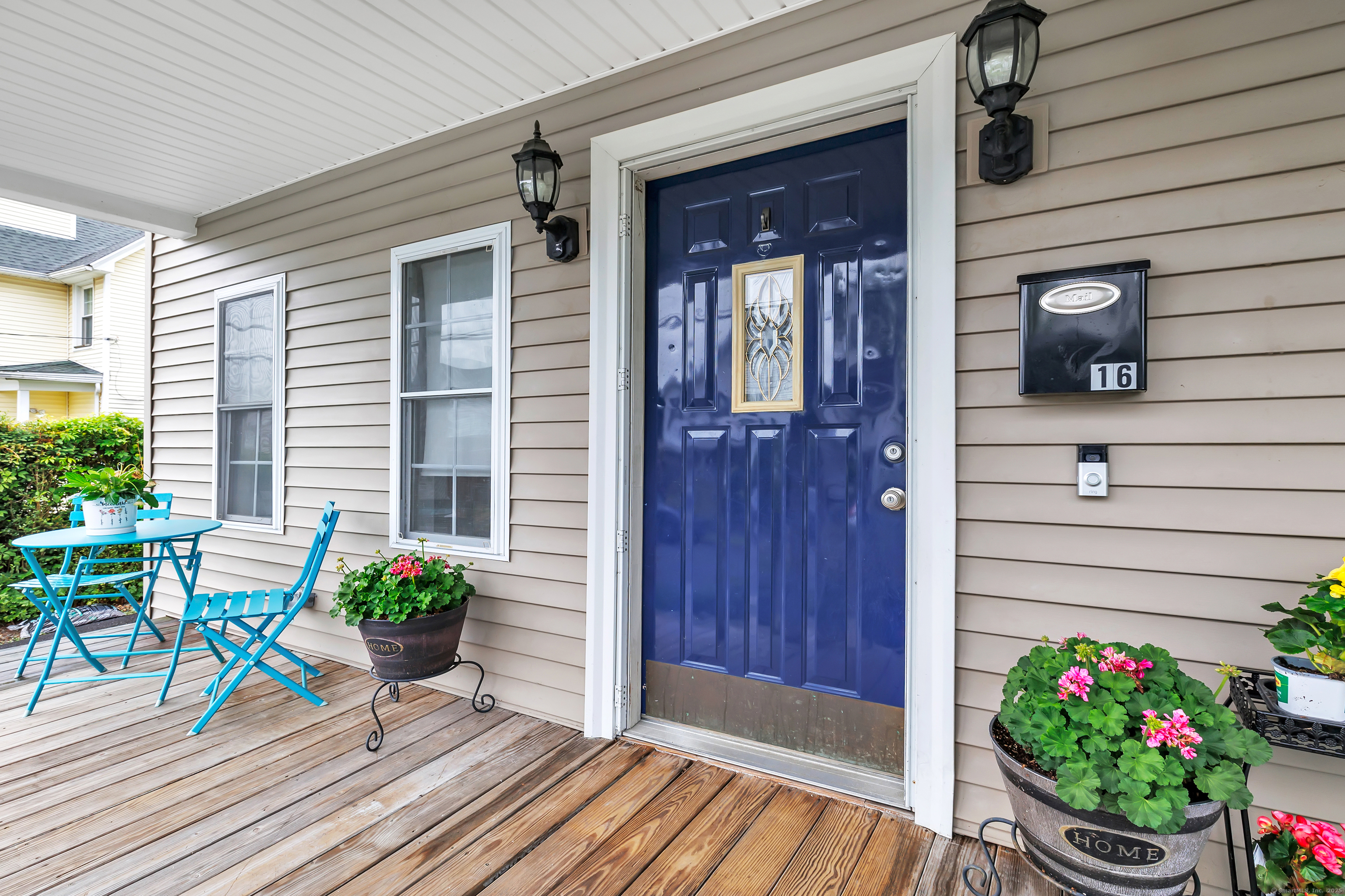 Property Photo: 16 Hodge Avenue CT 06401