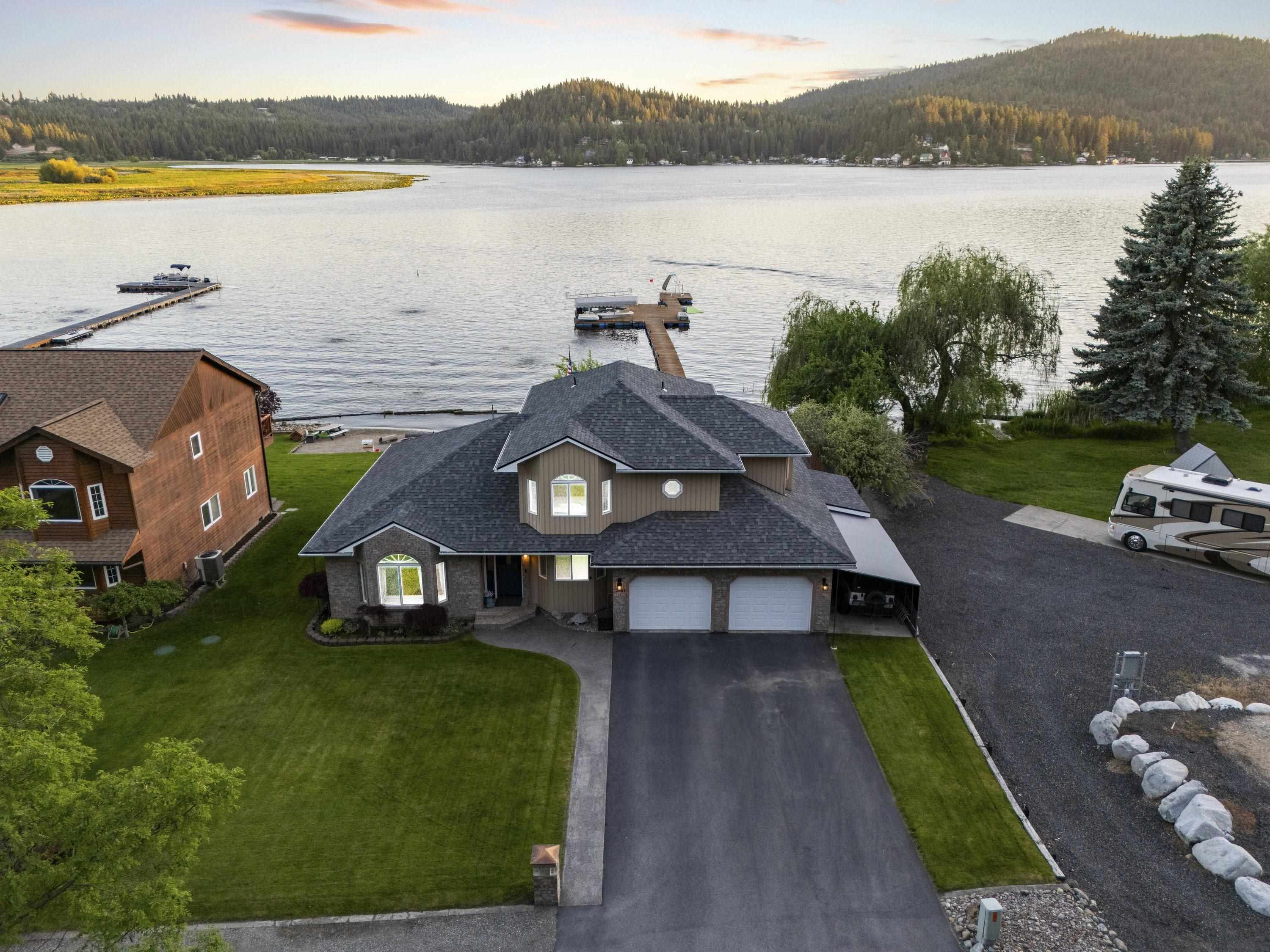 Property Photo: 12621 N East Newman Lake Dr WA 99025