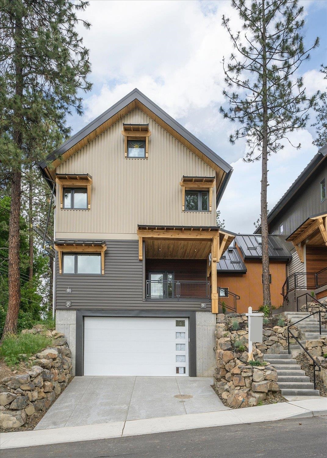 Property Photo: 1417 S Ivory St WA 99203