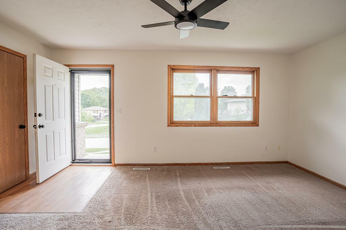 Property Photo: 102 Shamrock Circle IA 51534
