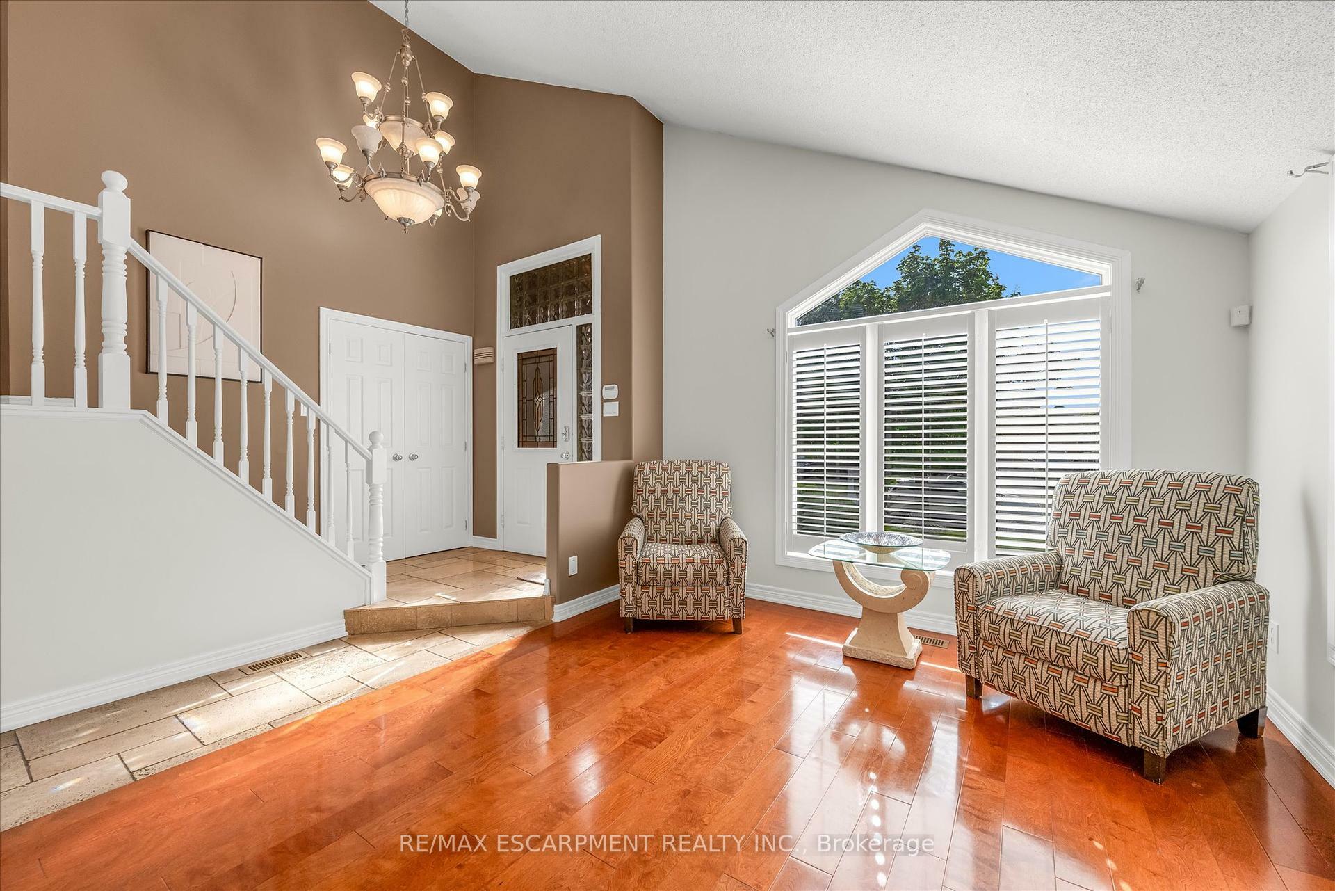 Photo de la propriété: 75 Gatestone Drive ON L8J 2T9