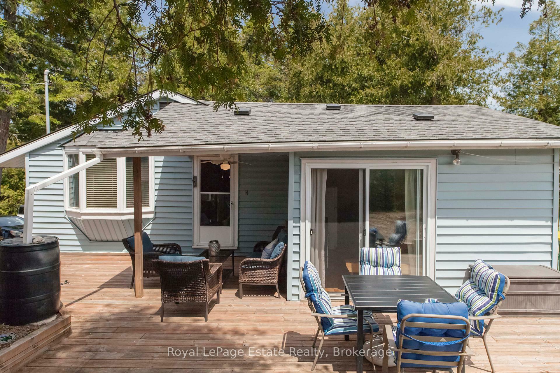 Property Photo:  37 Sog Je Wa Sa Drive  ON N0H 2G0 