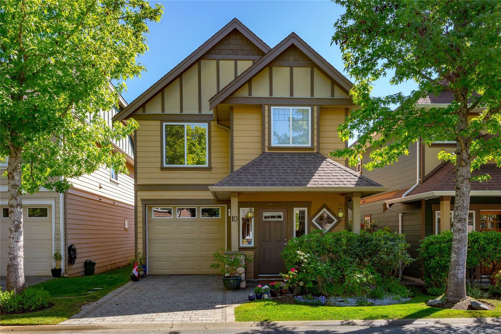 Photo de la propriété: 2210 Sooke Rd 10 BC V9B 0E4