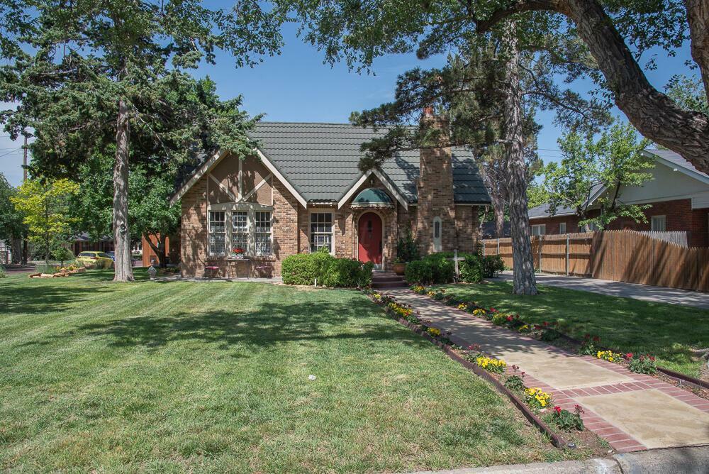 Property Photo: 2122 S Hayden Street TX 79109-2204