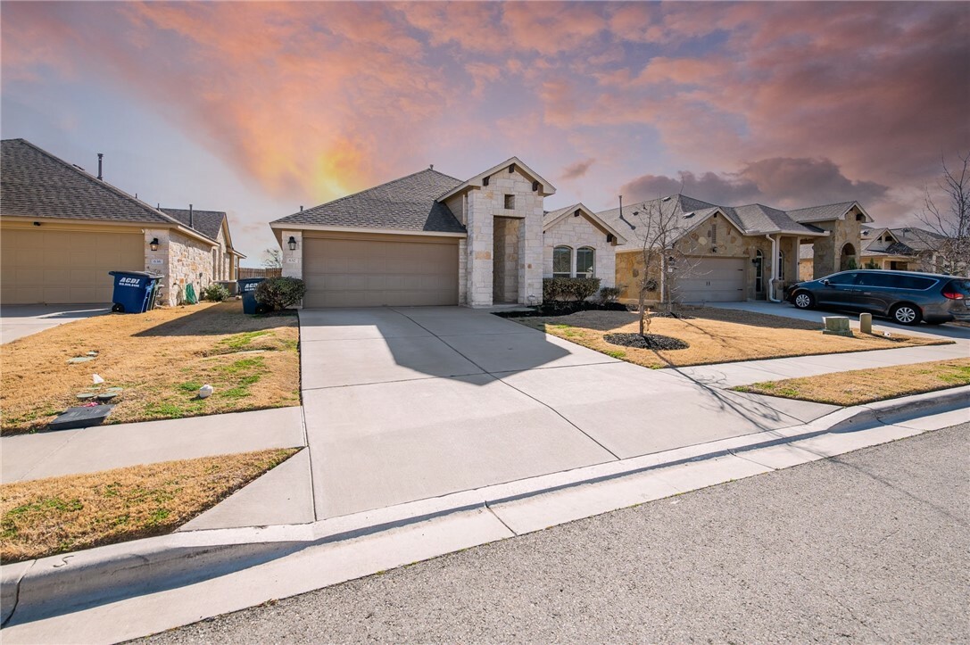 Property Photo: 632 Joppa Road SW TX 78641