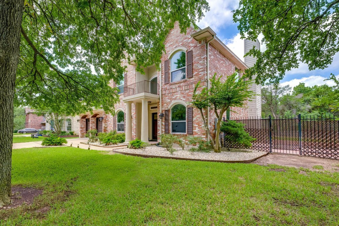 Property Photo:  8132 Amelia Cove  TX 78750 