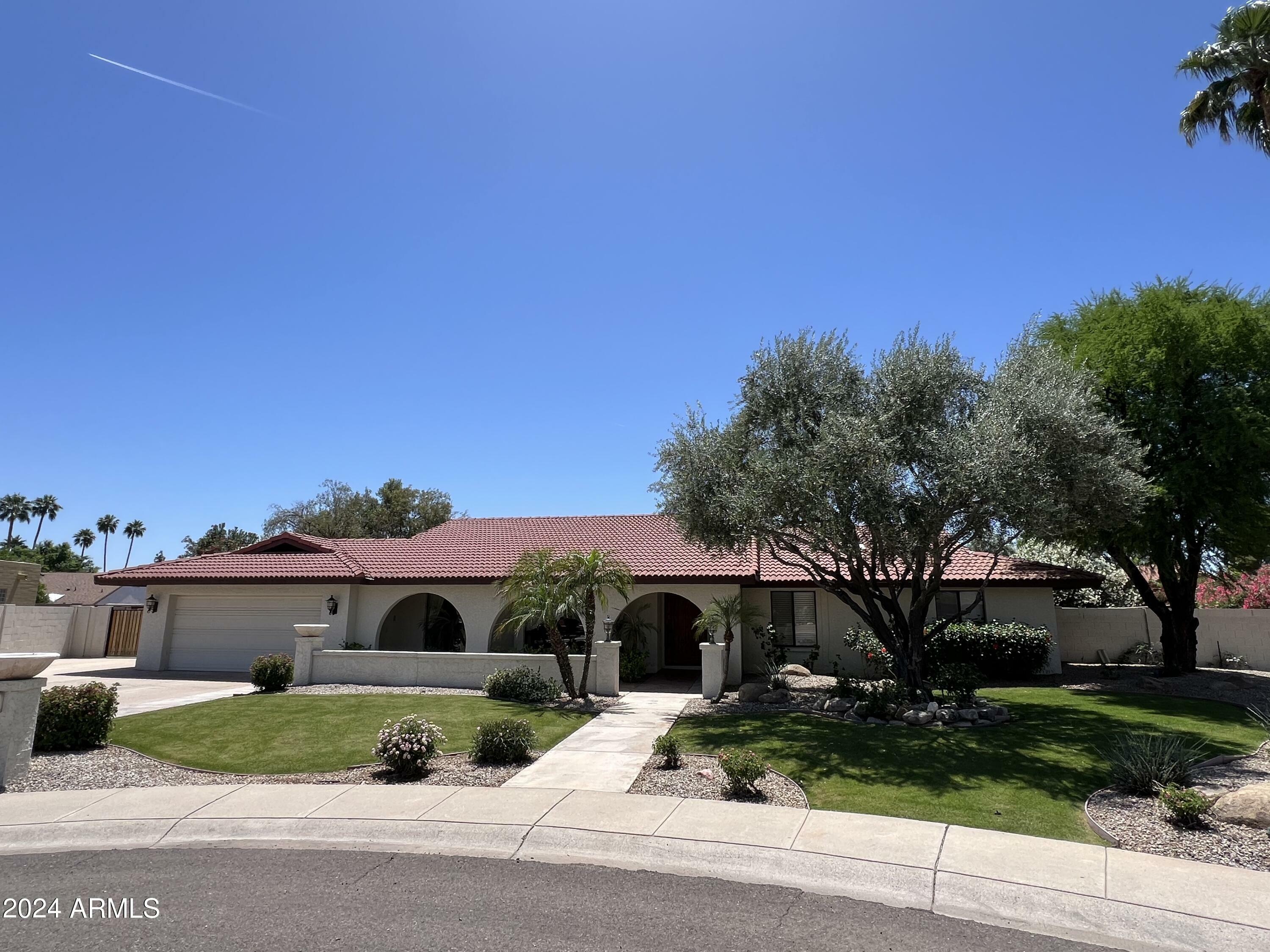 Property Photo: 4539 E Karen Drive AZ 85032