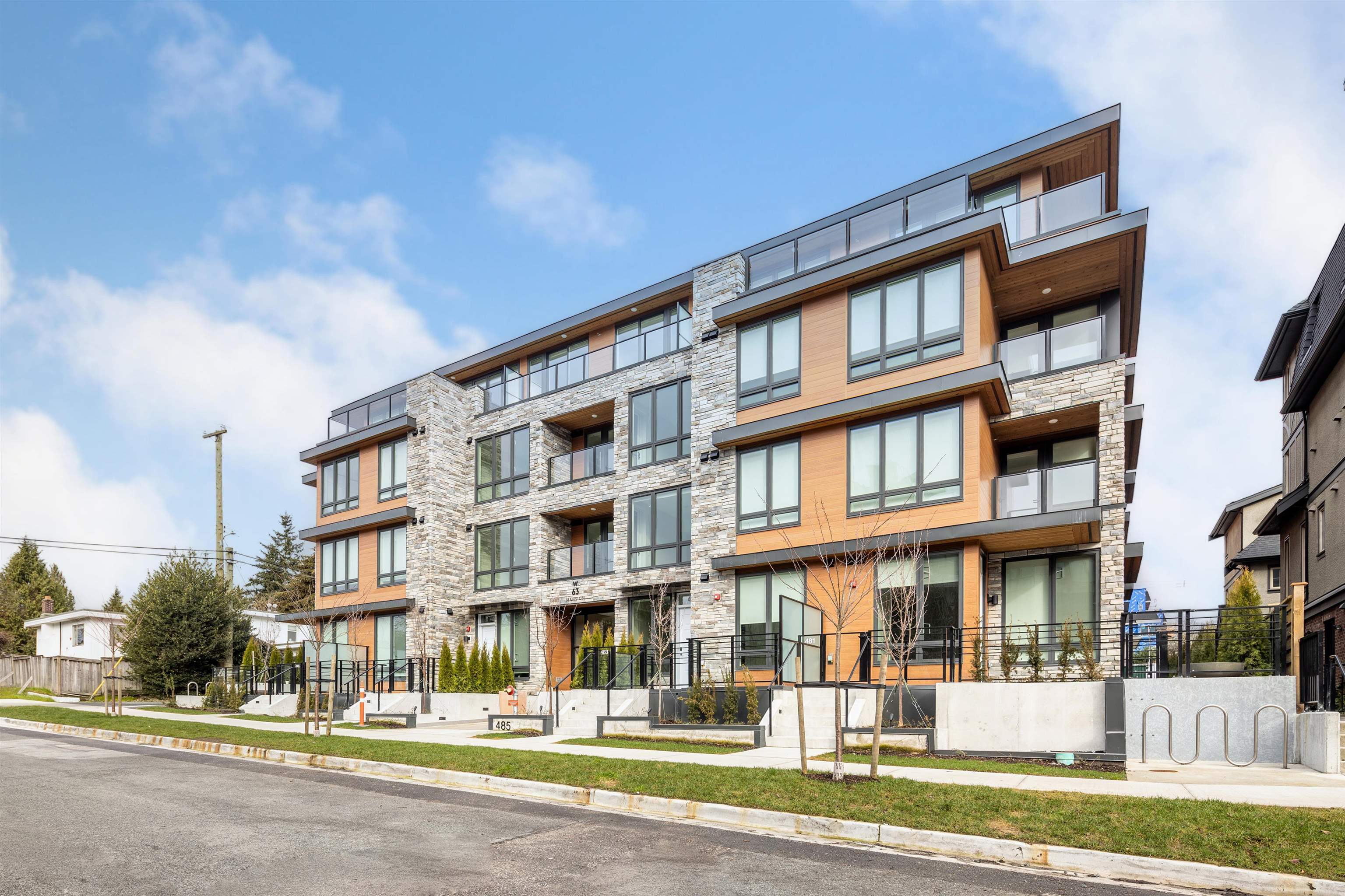 Property Photo: 485 W 63rd Avenue 203 BC V6S 1S7