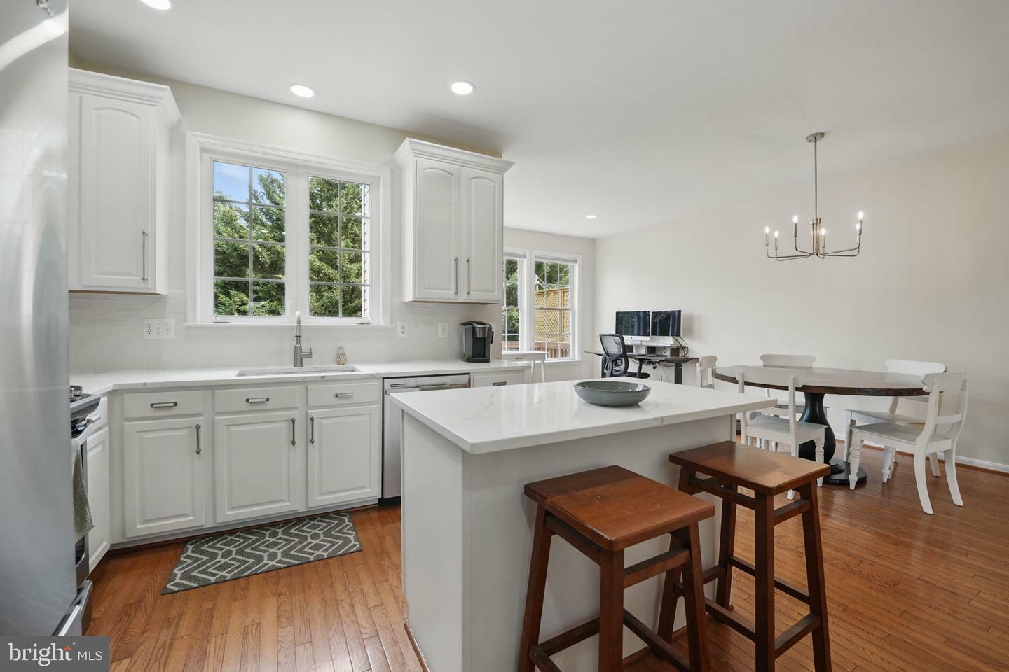 Property Photo: 1230 Cambria Terrace NE VA 20176