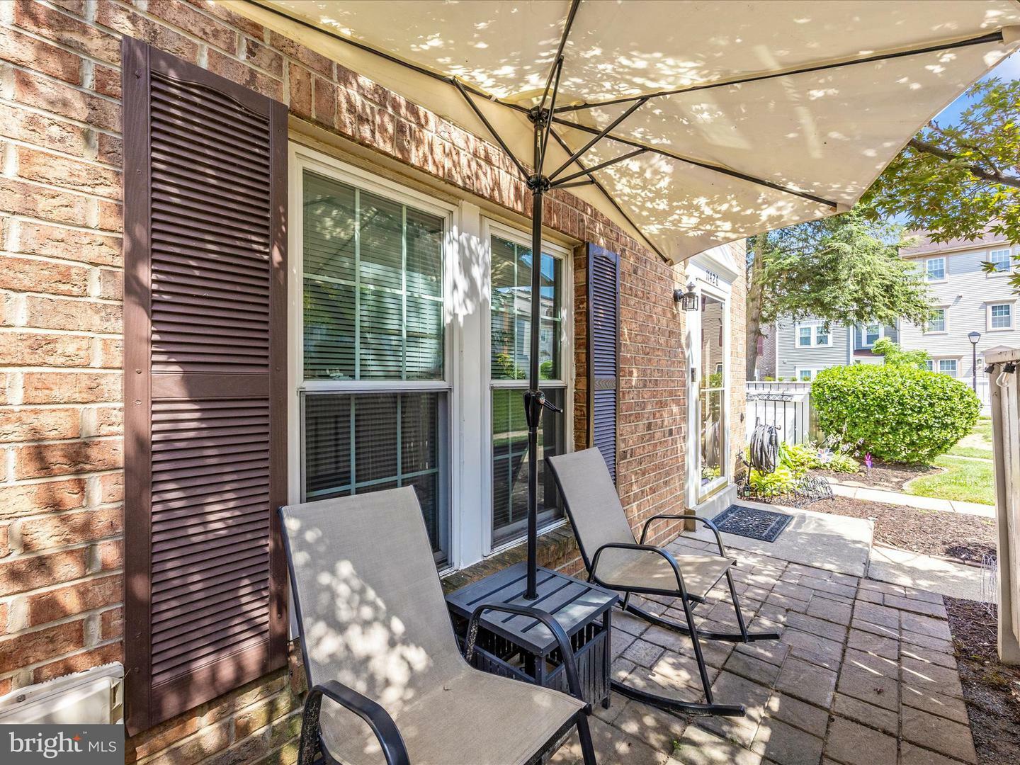 Property Photo: 11426 Appledowre Way 31 MD 20876