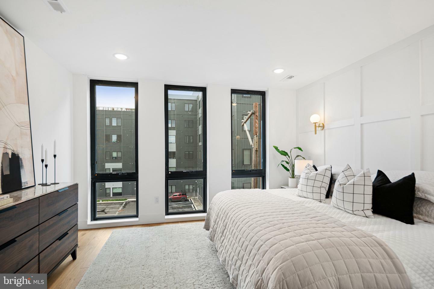 Property Photo: 1936-38 E York St 4 PA 19125