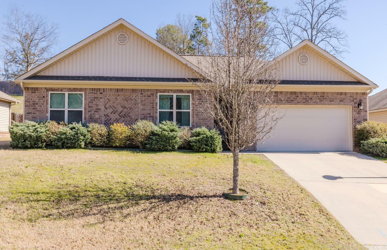 Property Photo: 1324 Hunter Wood AR 72022