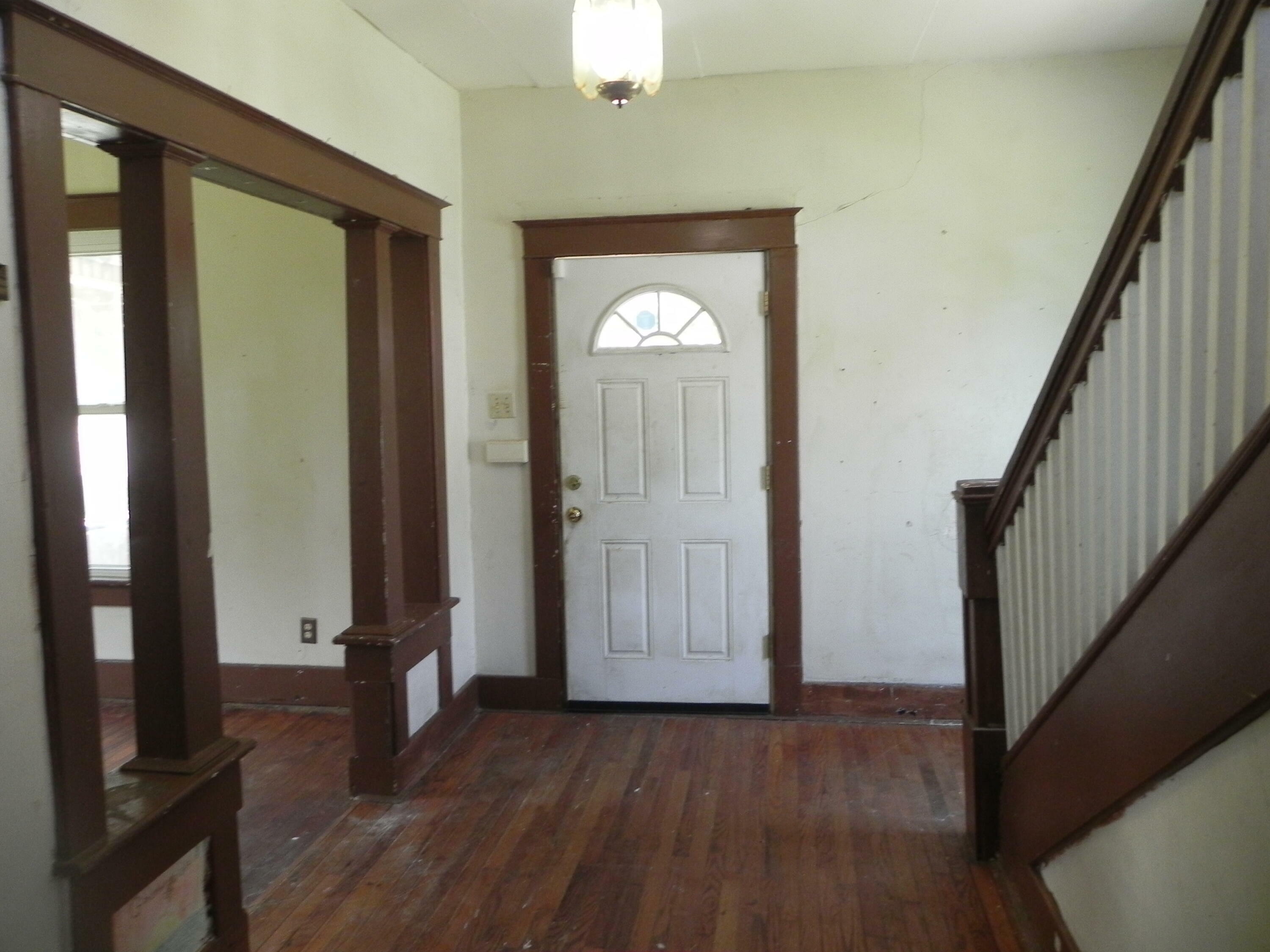Property Photo: 1012 N Bluff St MO 65251