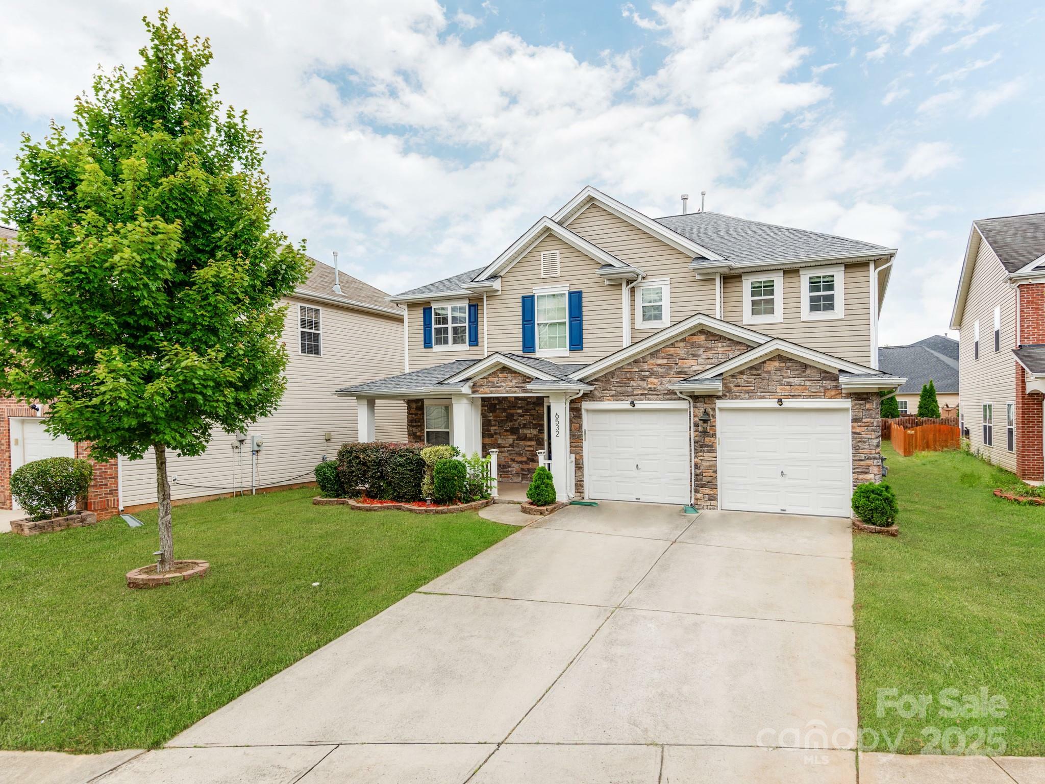 Property Photo: 6532 Prosperity Commons Drive NC 28269