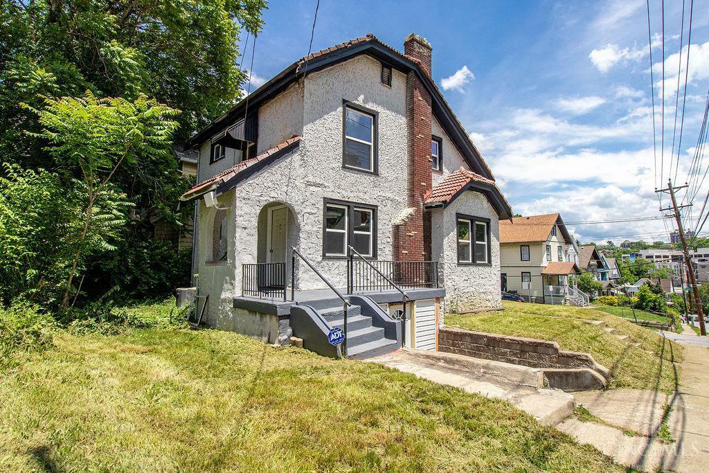 Property Photo: 336 Dorchester Avenue OH 45219