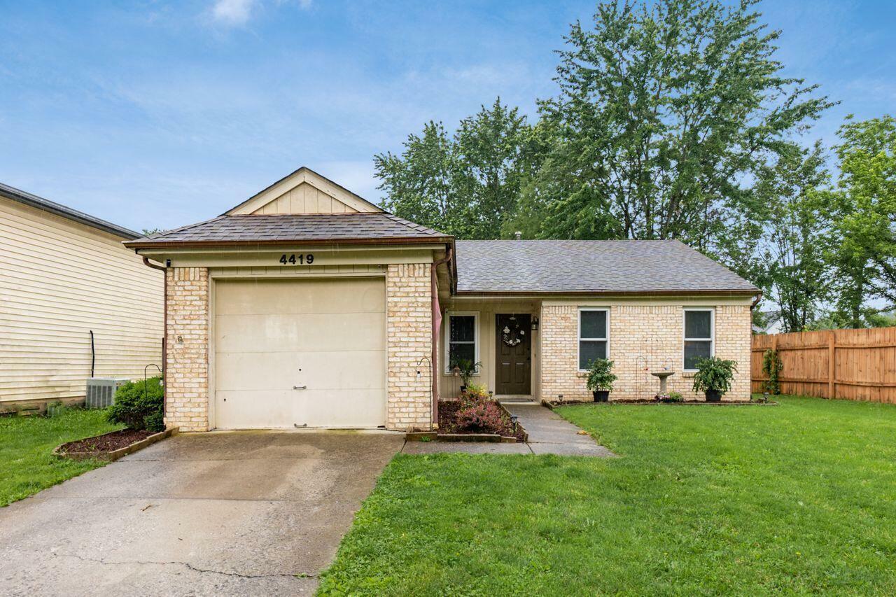 Property Photo: 4419 Trindel Way OH 43231
