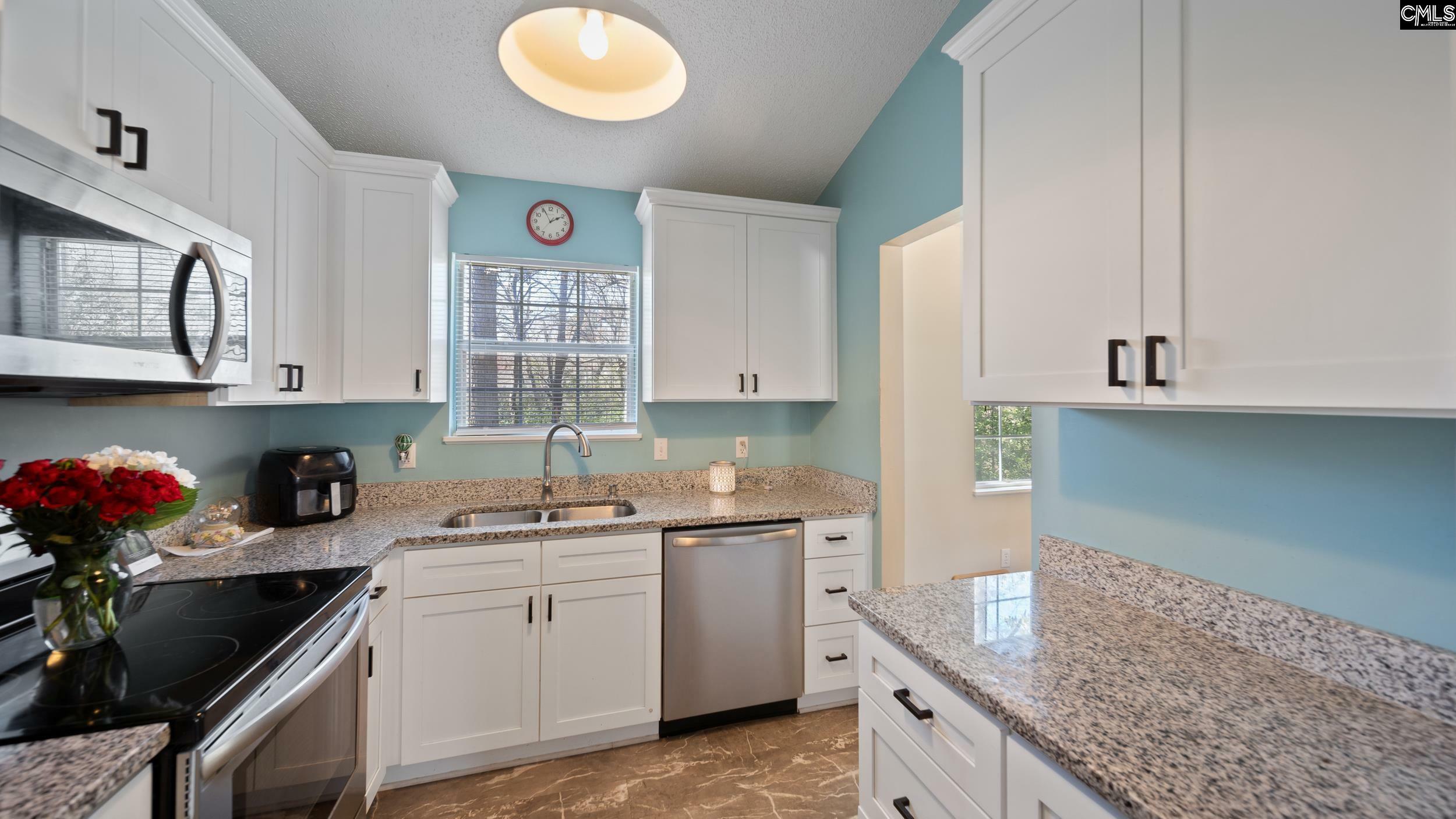 Property Photo: 530 Pin Oak SC 29073