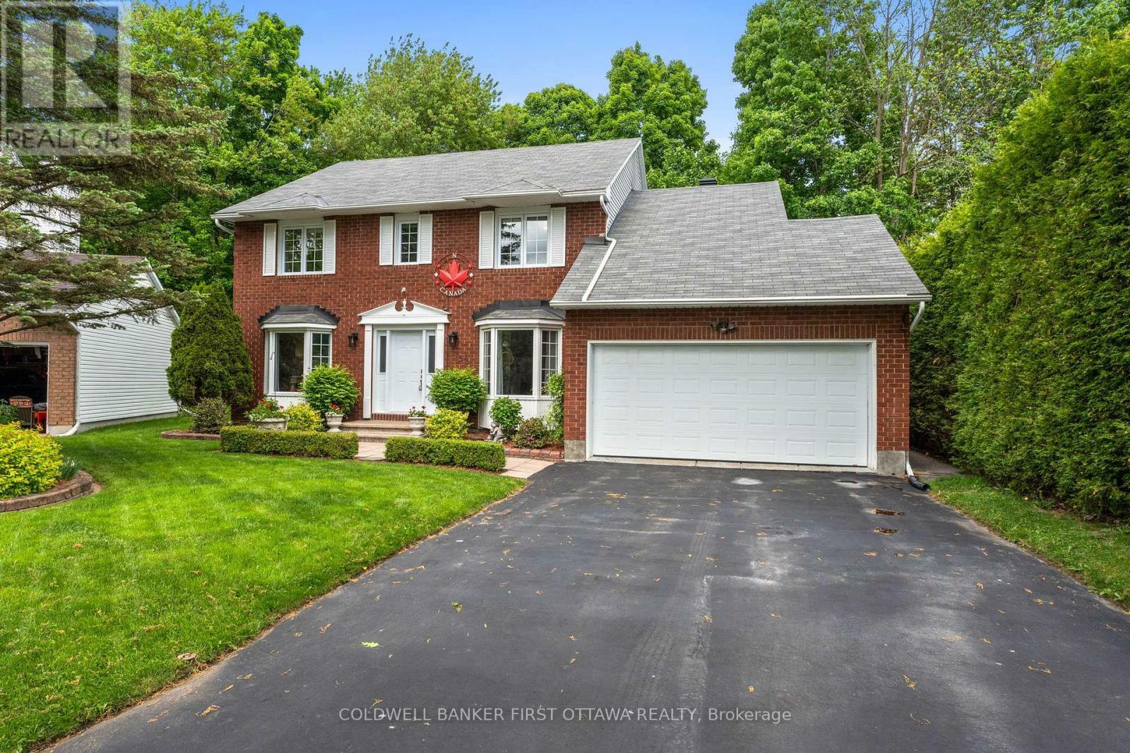 Property Photo: 152 Tweed Crescent ON K4R 1A4