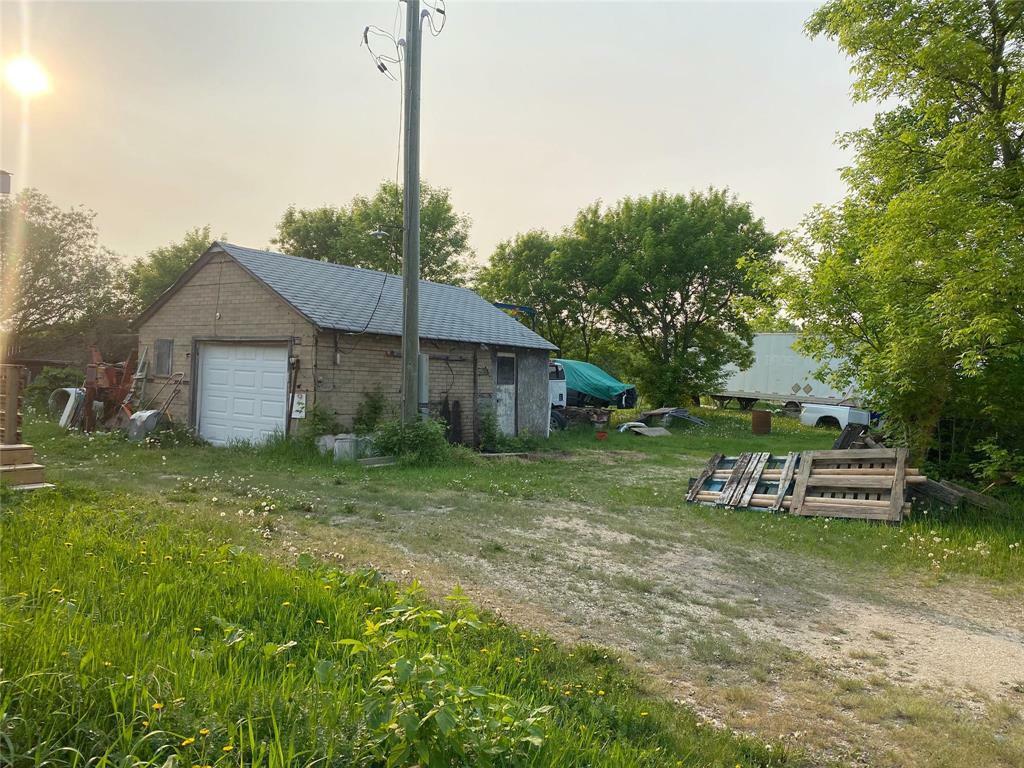 Property Photo: 14083 Road 104ne Road MB R0C 1P0