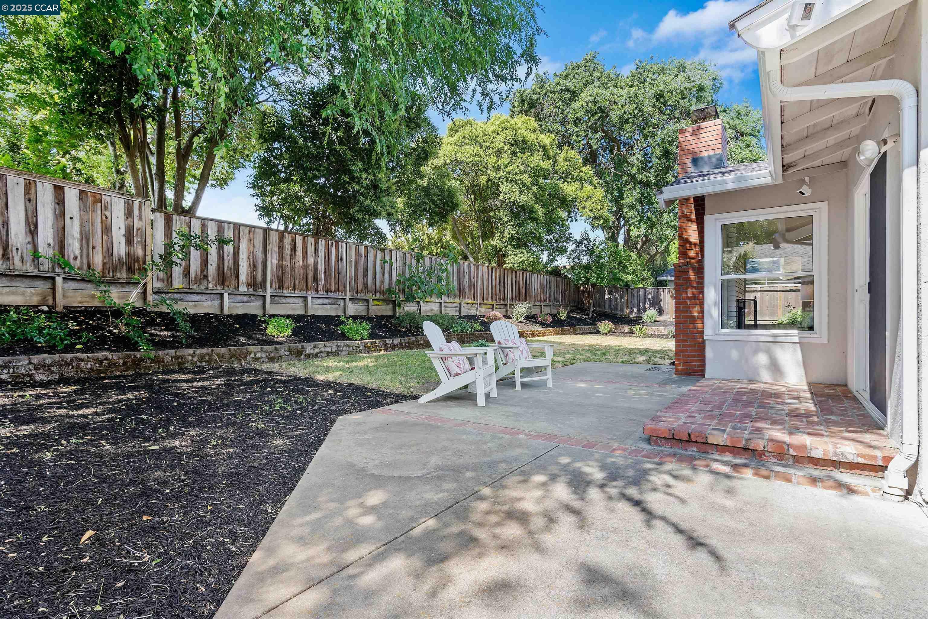 Property Photo:  2872 San Benito Dr  CA 94598 