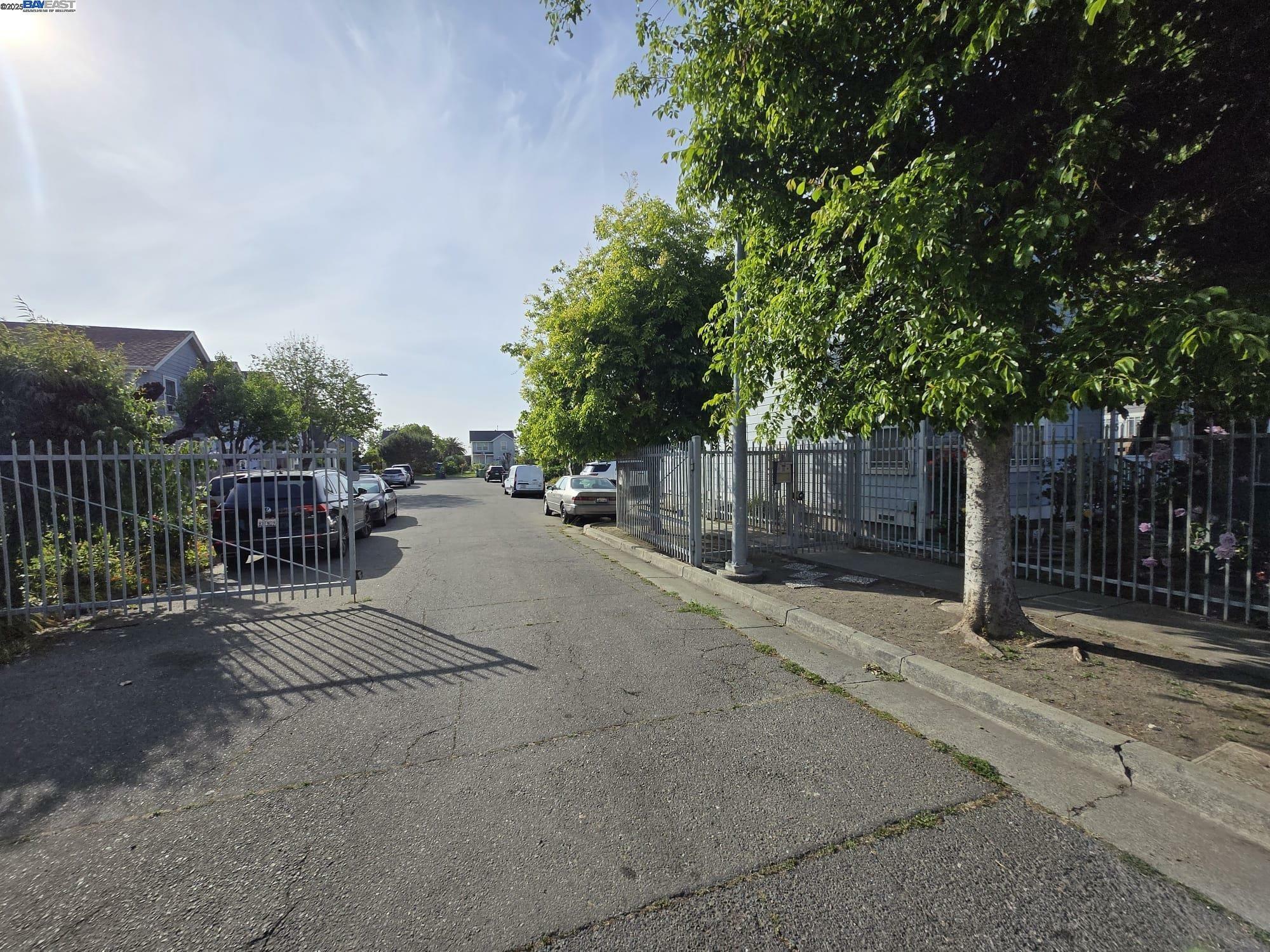 Property Photo: 10468 West Court CA 94603
